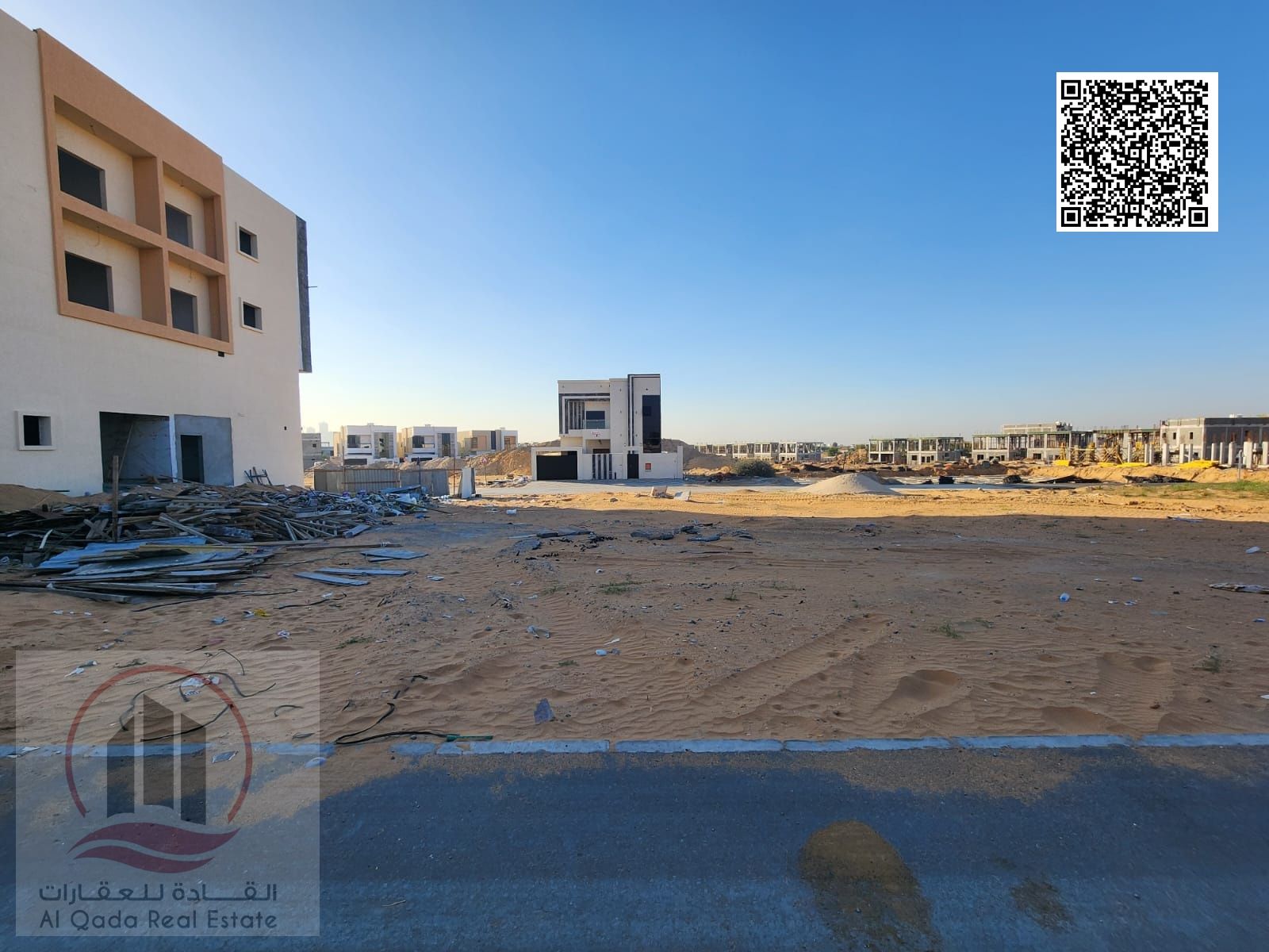 For sale: residential and commercial land in Ajman on 2 streets, a front street and a back street. For sale: commercial land in Al Helio 2, 3,500 sq