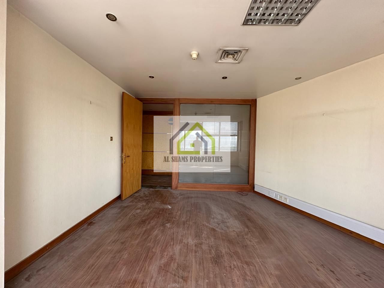 Ready To Move / Chiller Free office / Free Parking