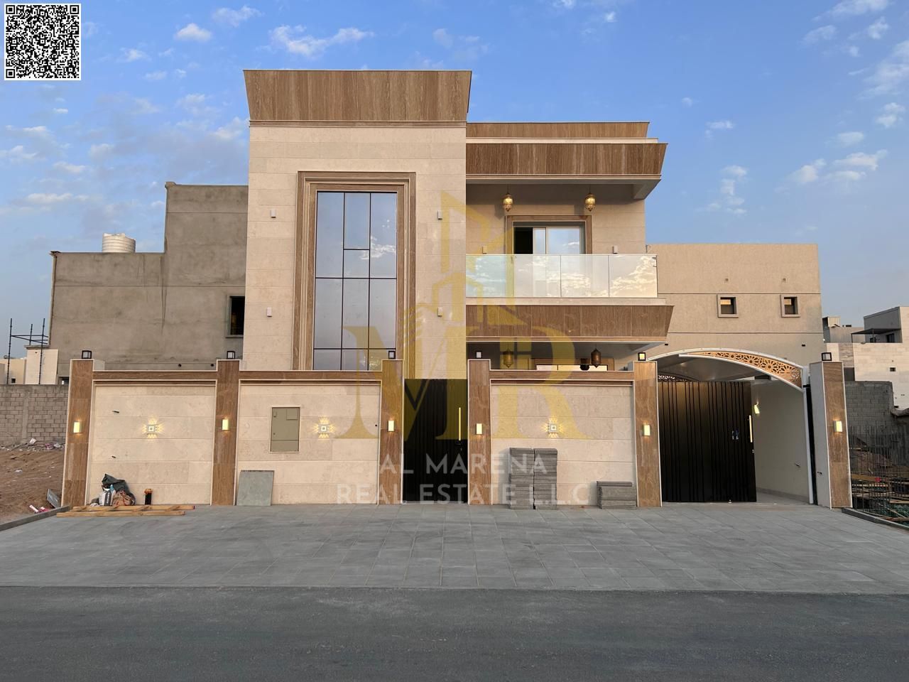 A villa with an all-inclusive price on the main street, ready to move in, in the most prestigious areas of Ajman. Freehold ownership for all nationali