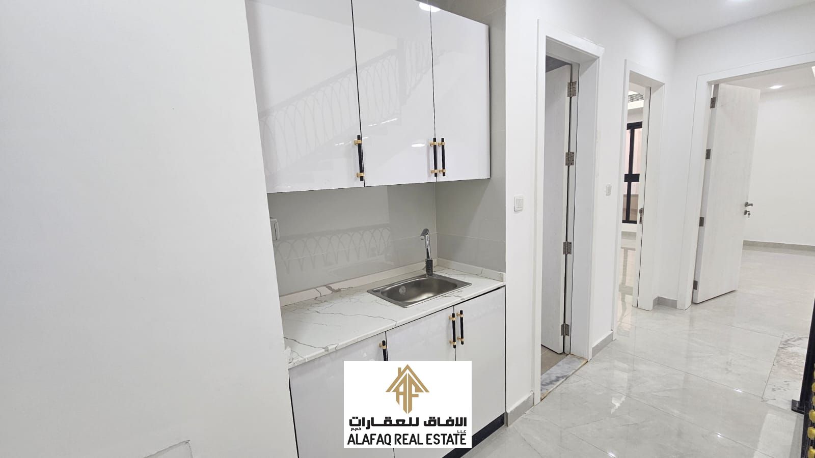 Villa for Sale in Al Zahya Ajman Freehold 4 Master Bedrooms 2 Halls Maid Room 2 Rooftops Central AC Ready to Move Ideal Family Home Investment Opportu