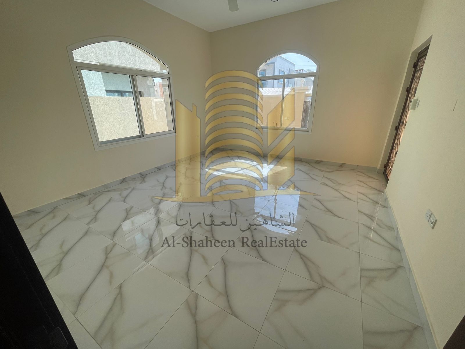 Two-story villa for rent in Ajman Al Yasmin area - behind the park Large paved road 5 master bedrooms + kitchen + living room Majlis with washrooms + bathroom Maid's room with ensuite bathroom + laundry room Split air conditioners The villa has been compl