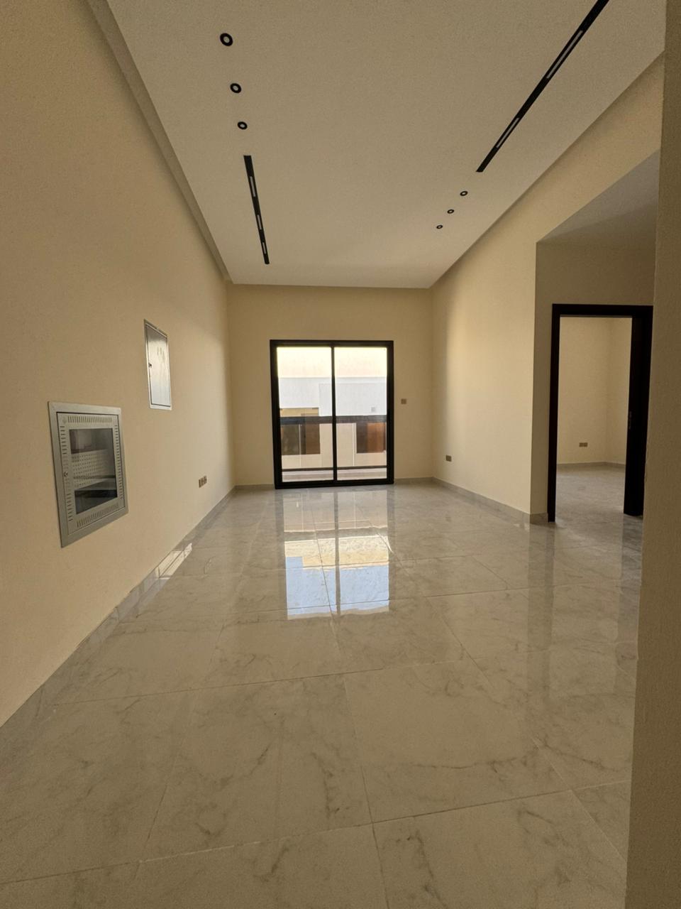 Brand new 1BR apartment in Al Jurf, Ajman with free month – master bedroom, 2 baths, central AC, balcony, new building, great finish, prime location.