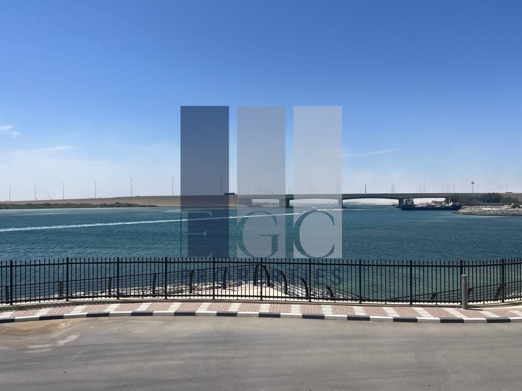 Spacious 1BHK With Sea View | Ideal Location