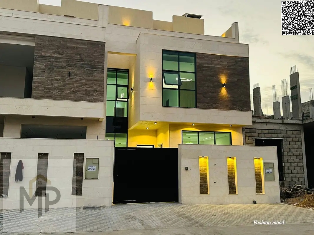 Townhouse for sale in Ajman | Al Helio 2 area | 5 rooms, majlis, hall, maid's room and roof | Freehold | Price includes registration fees.