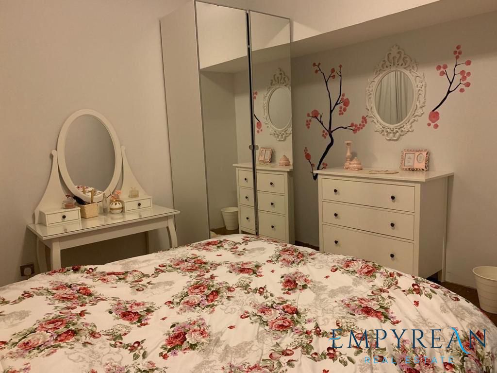 Fully Furnished Duplex 1BR with Modern Kitchen and Living Space