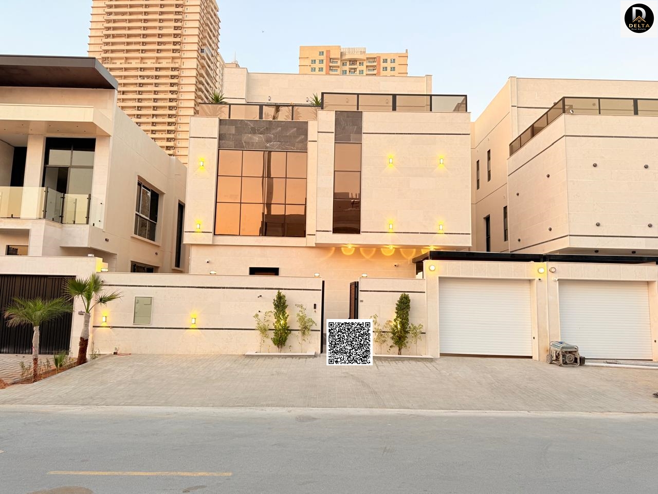Luxury villa for sale in Al-Amrah with a private pool – 6 master bedrooms – ready to move in immediately Includes electricity, water, and air co