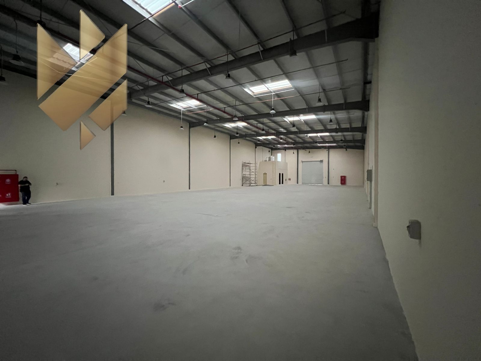 Warehouse 10,000 sq. ft. | Main road | Any activity | Electricity available | Sewage available