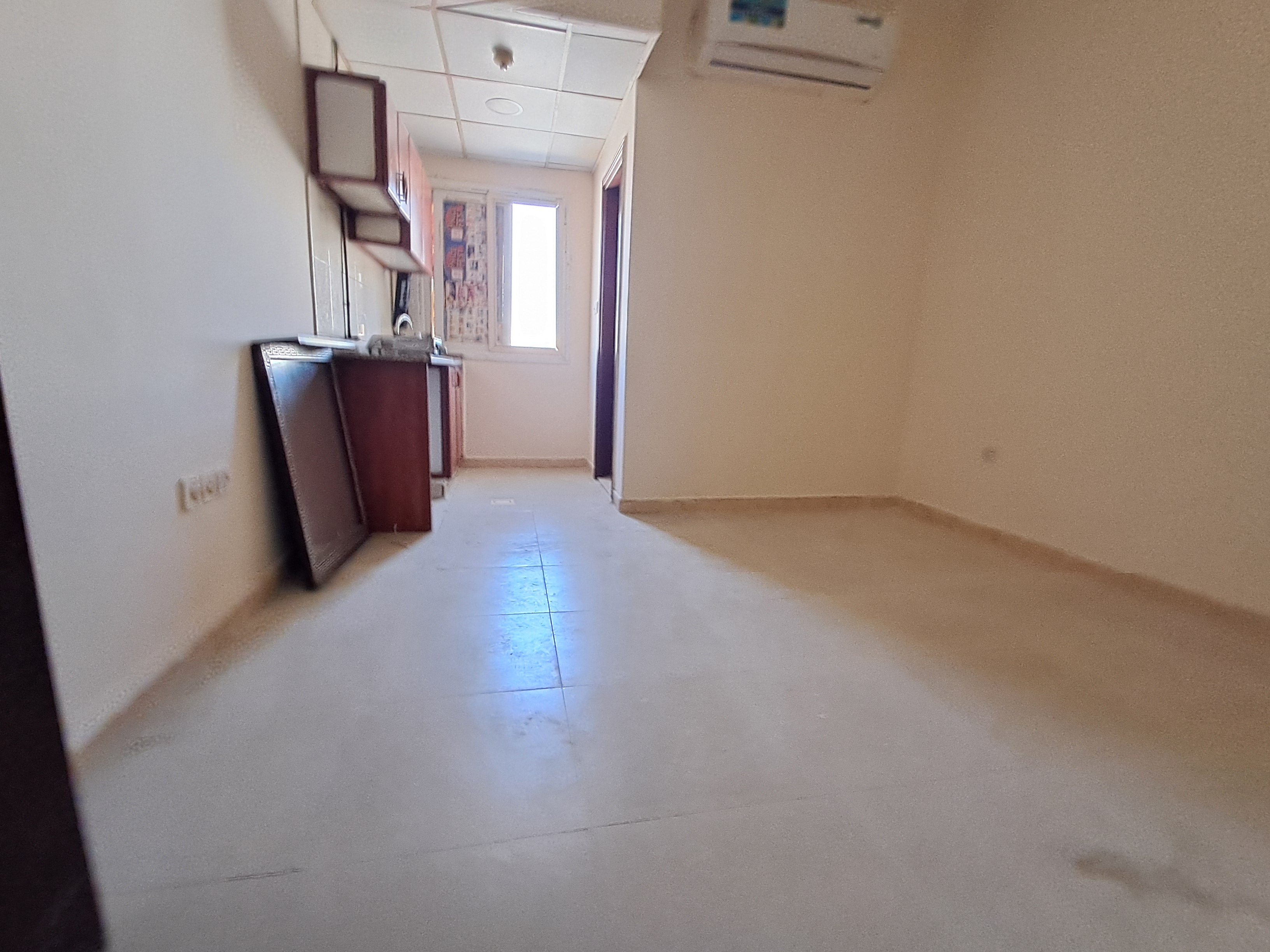 Luxury Big saprt kitchen studio 18k available