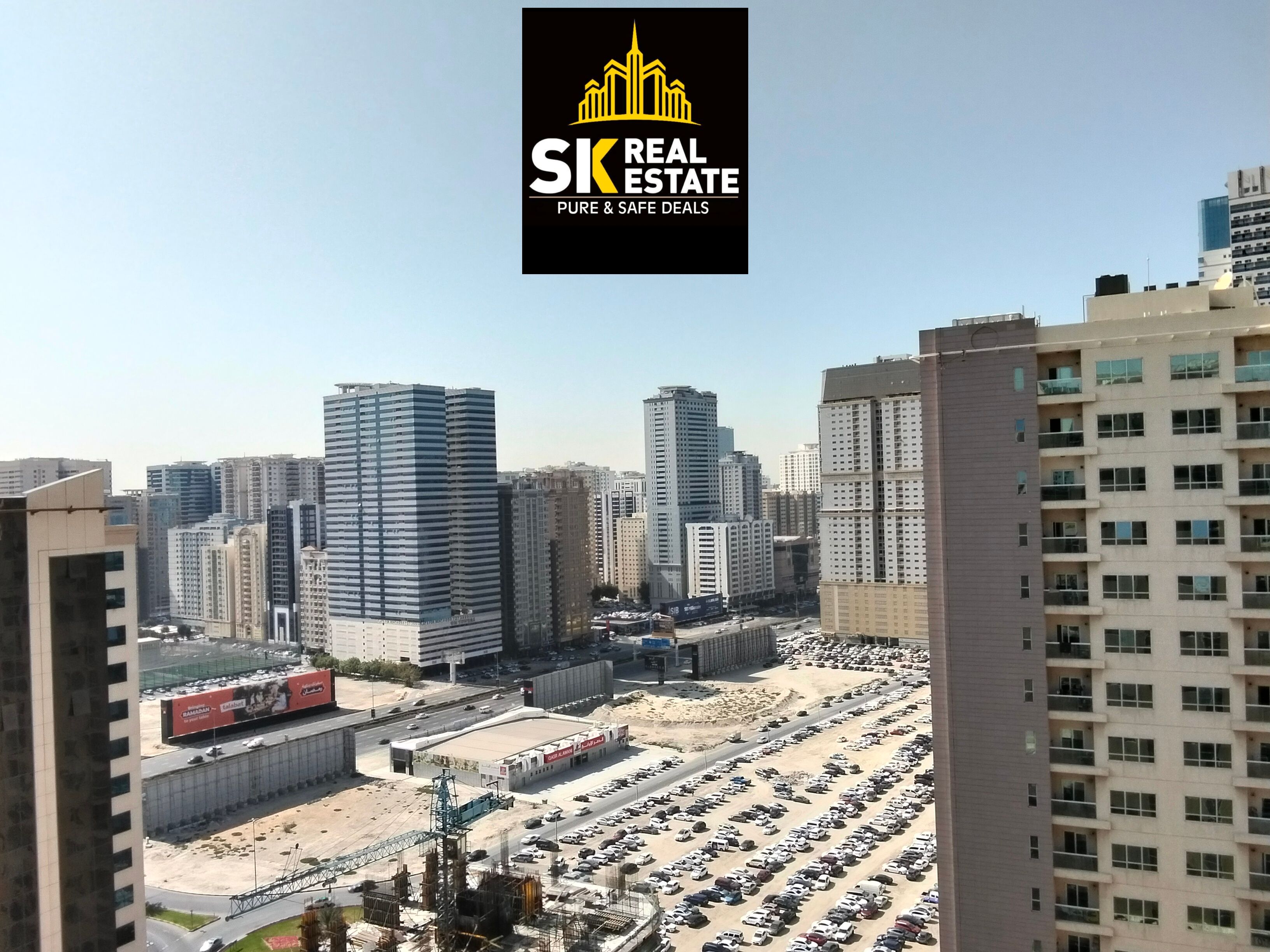 HOT OFFER LAVISH STUDIO AVAILABLE 26K+ GYM FREE FULL FAMILY BUILDING PRIME LOCATION EASY EXIT TO DUBAI