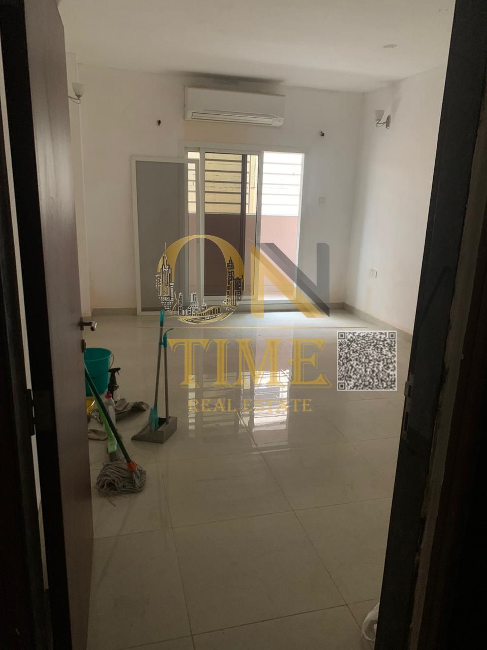 Spacious area | Prime location | Open view