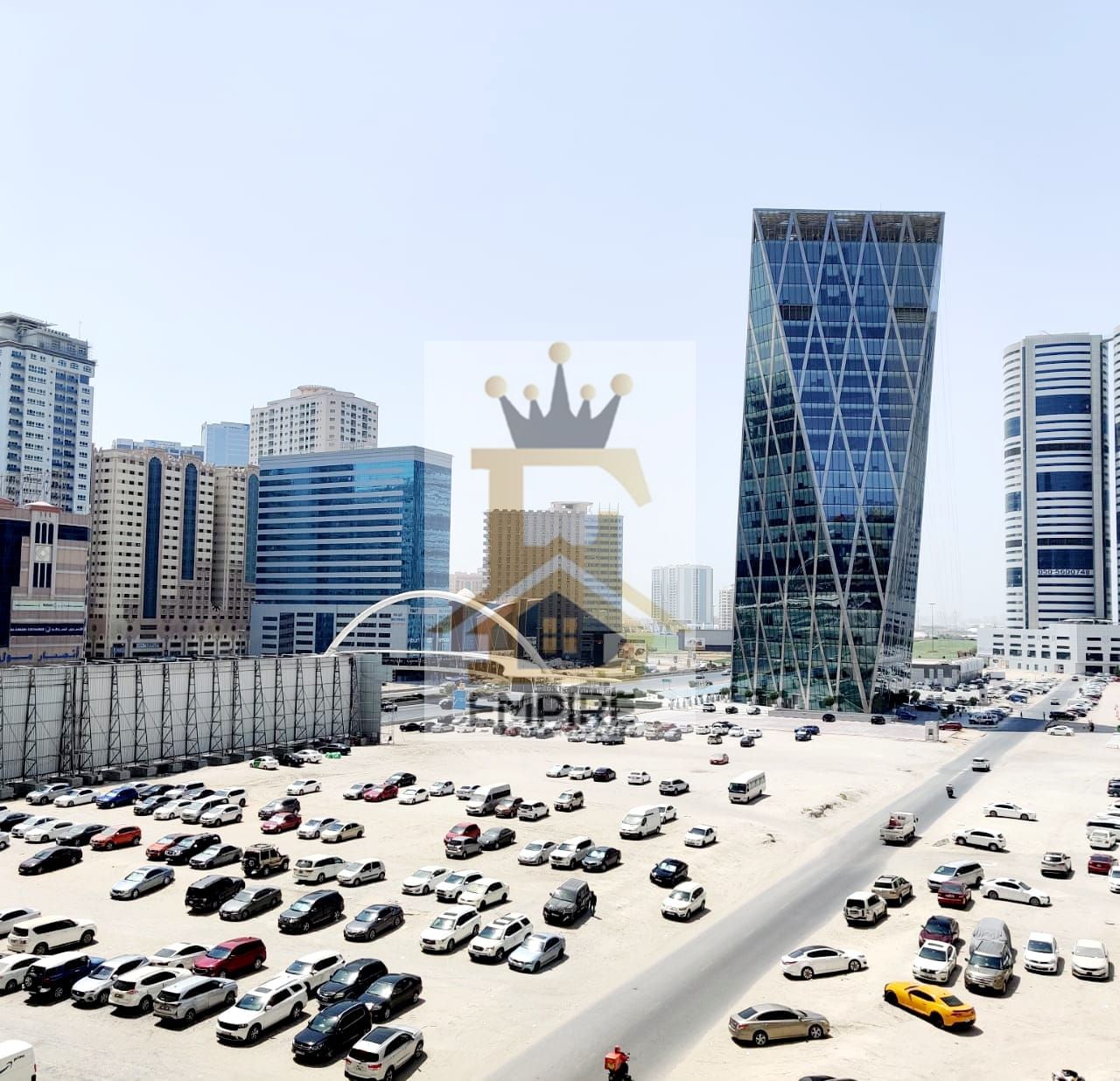 one month free offer Spacious living with open view good finishing wardrobes Master room maintenance free prime location near close exit to dubai