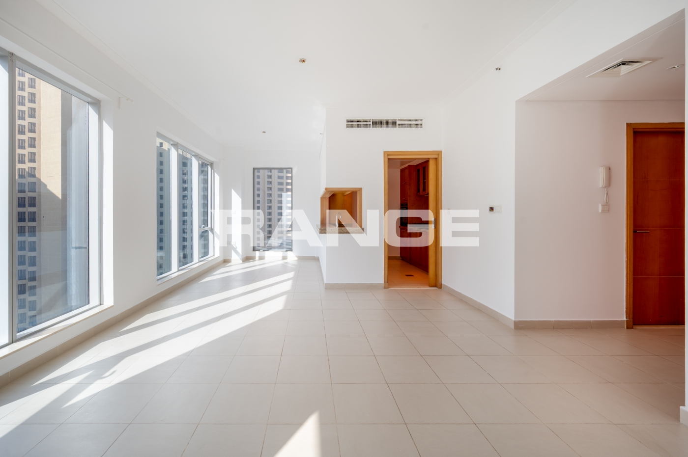 Prime Location I Ready to Move I On High-Floor