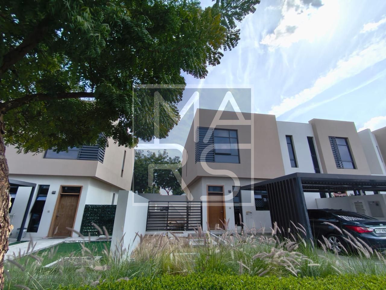 Luxury 3bedroom townhouse available for rent