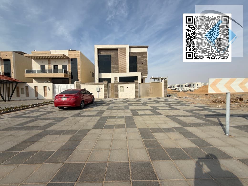 Al Helio 2 Villa 5 BR with Landmark Views