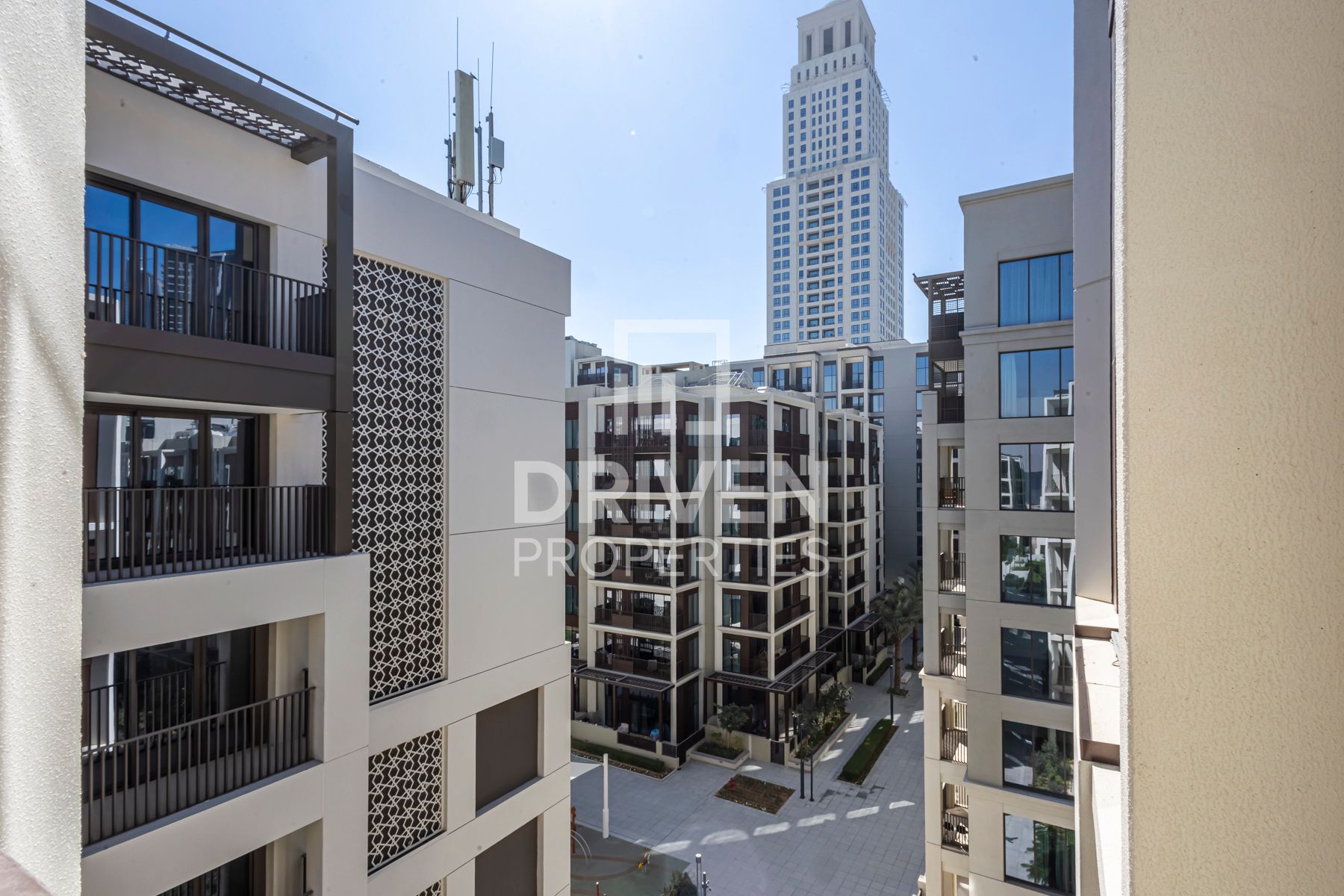 Elegant and Brand New Apt | High Quality