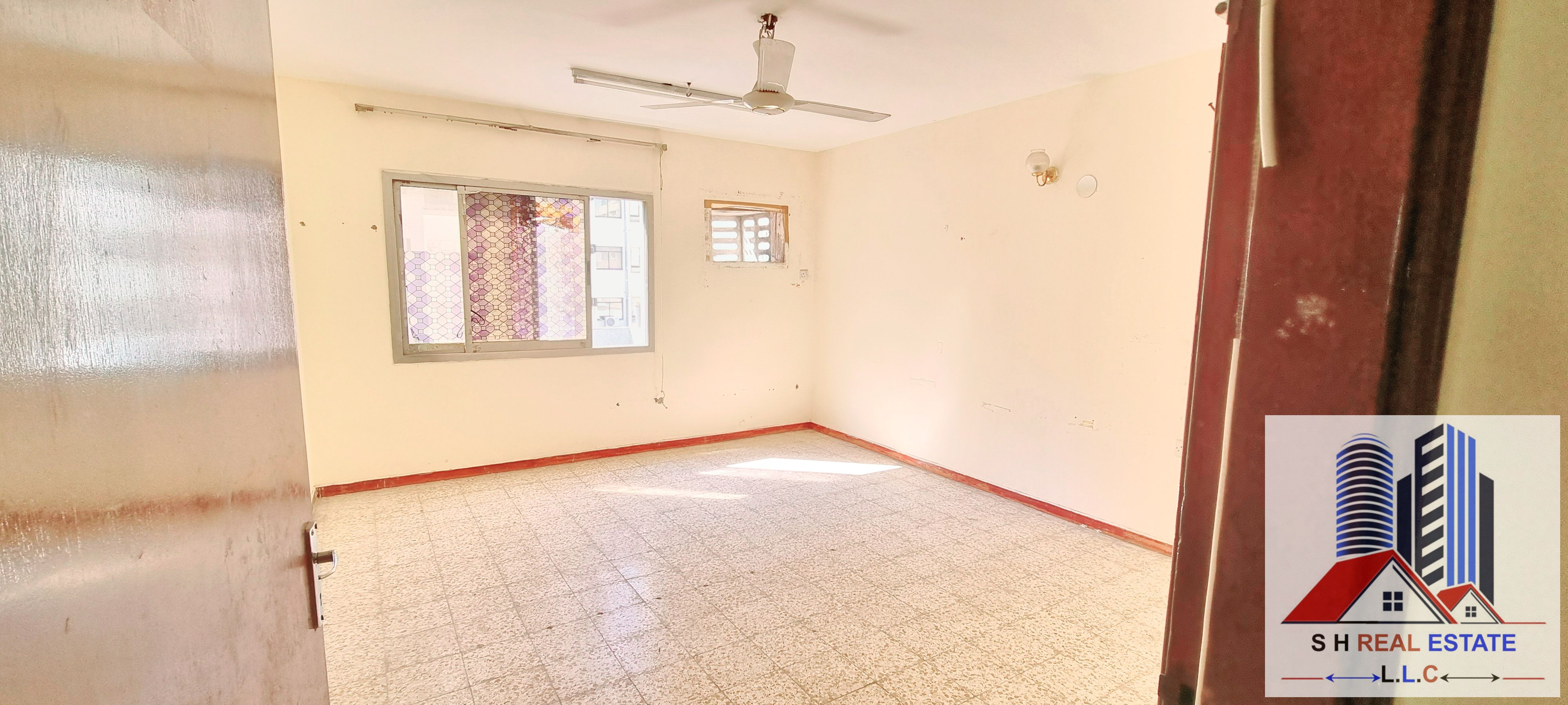 Offer Of The Day Specious Studio Apartment Close Kitchen Near To Family Park Just 19K