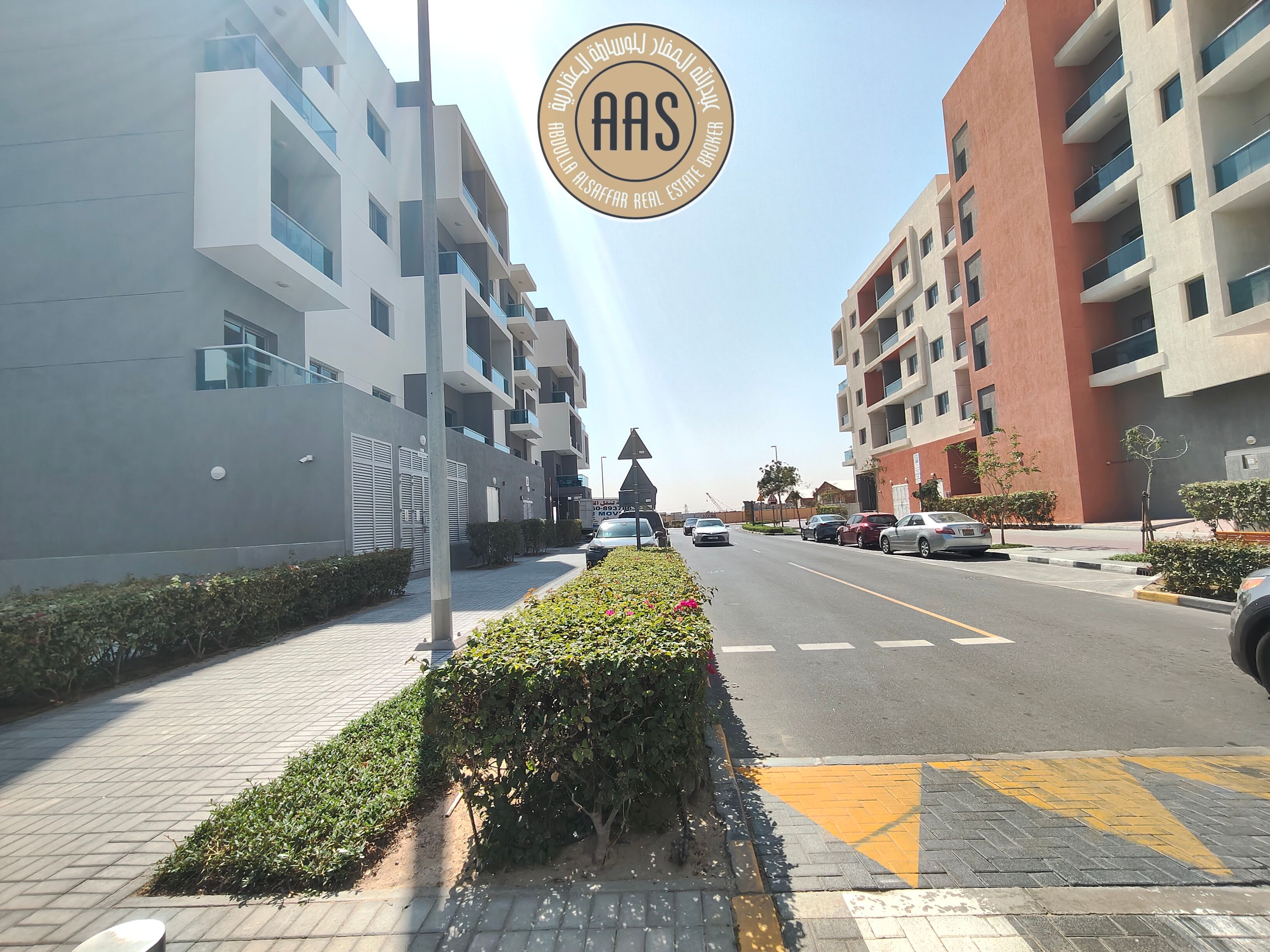 Boulevard-Facing Brand New 3BHK + Maid’s Room All Amenities – 12 Cheques