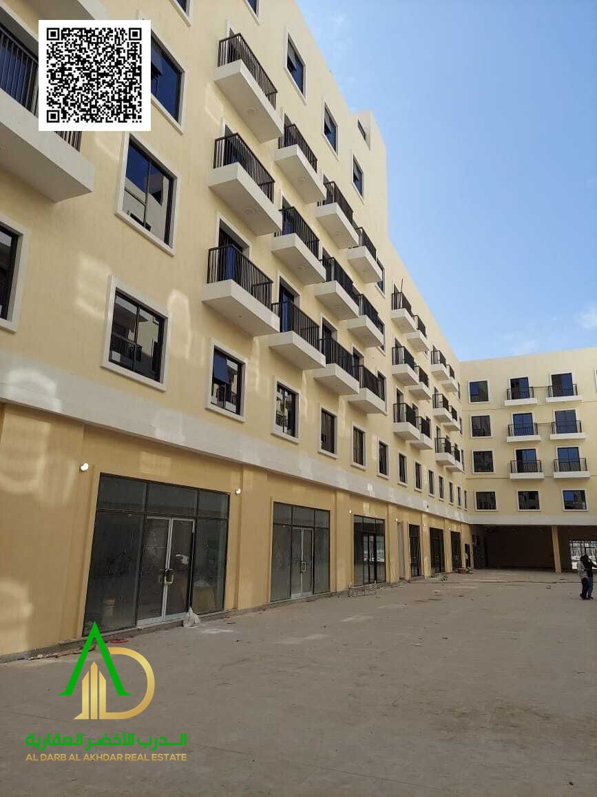 Kentia Complex is a fully serviced complex on Sheikh Mohammed Bin Zayed Road, a vibrant and promising area in terms of growth. The apartments feature
