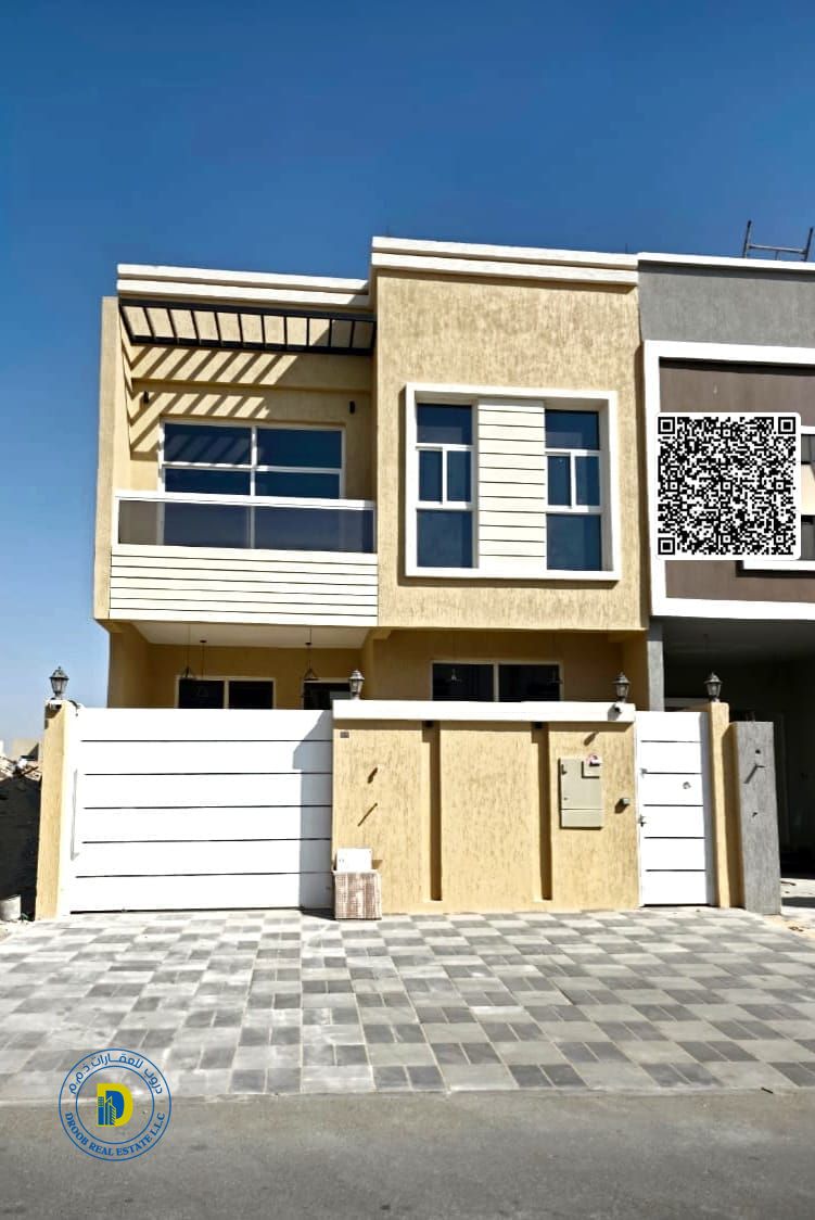 A golden opportunity at a fantastic price! A stunning modern townhouse with 4 bedrooms, bank financing , and freehold .