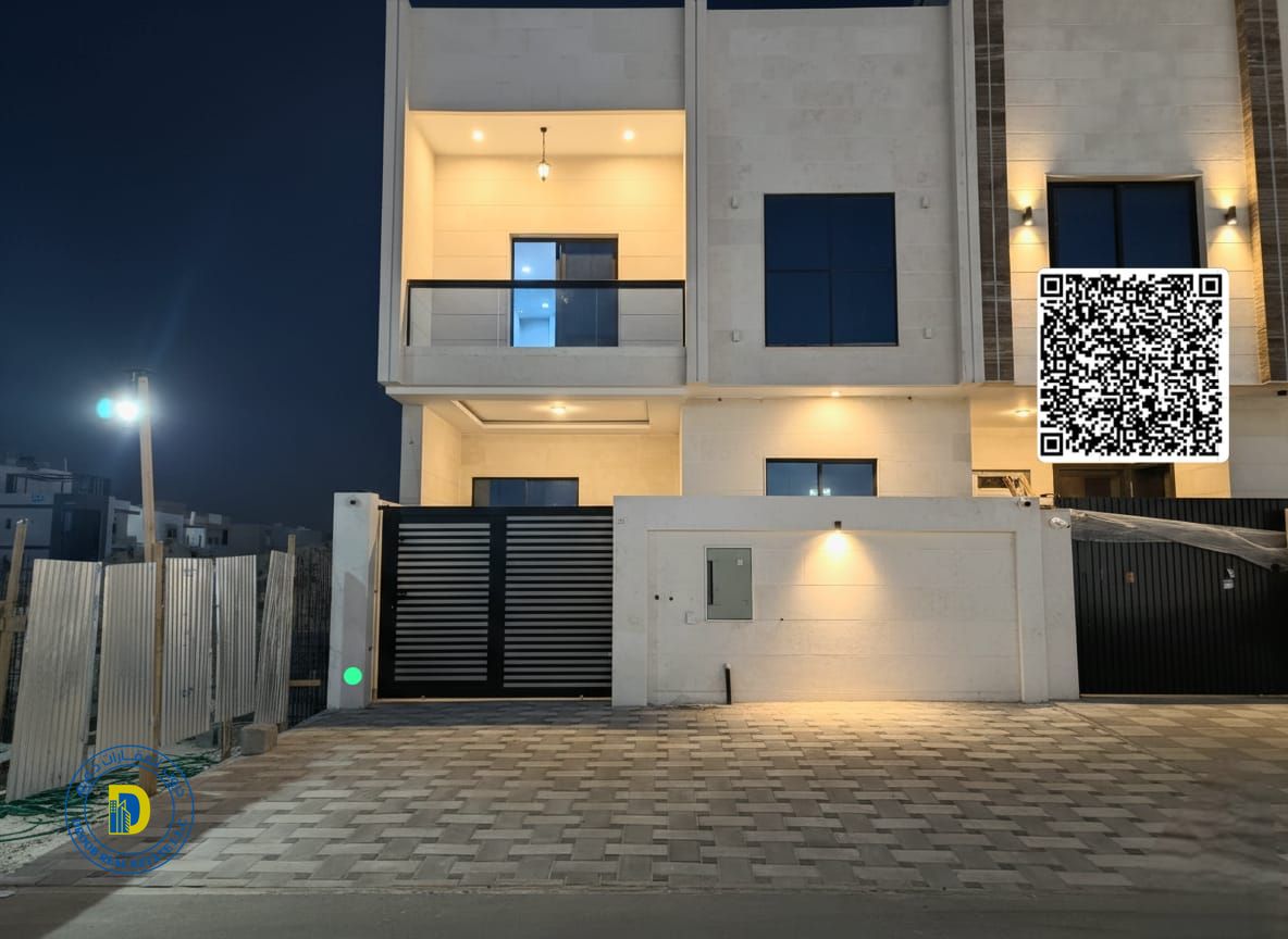 Unmissable opportunity! 4-bedroom townhouse with a roof , including registration fees, in Al Helio 2, Ajman. Bank financing . Freehold .