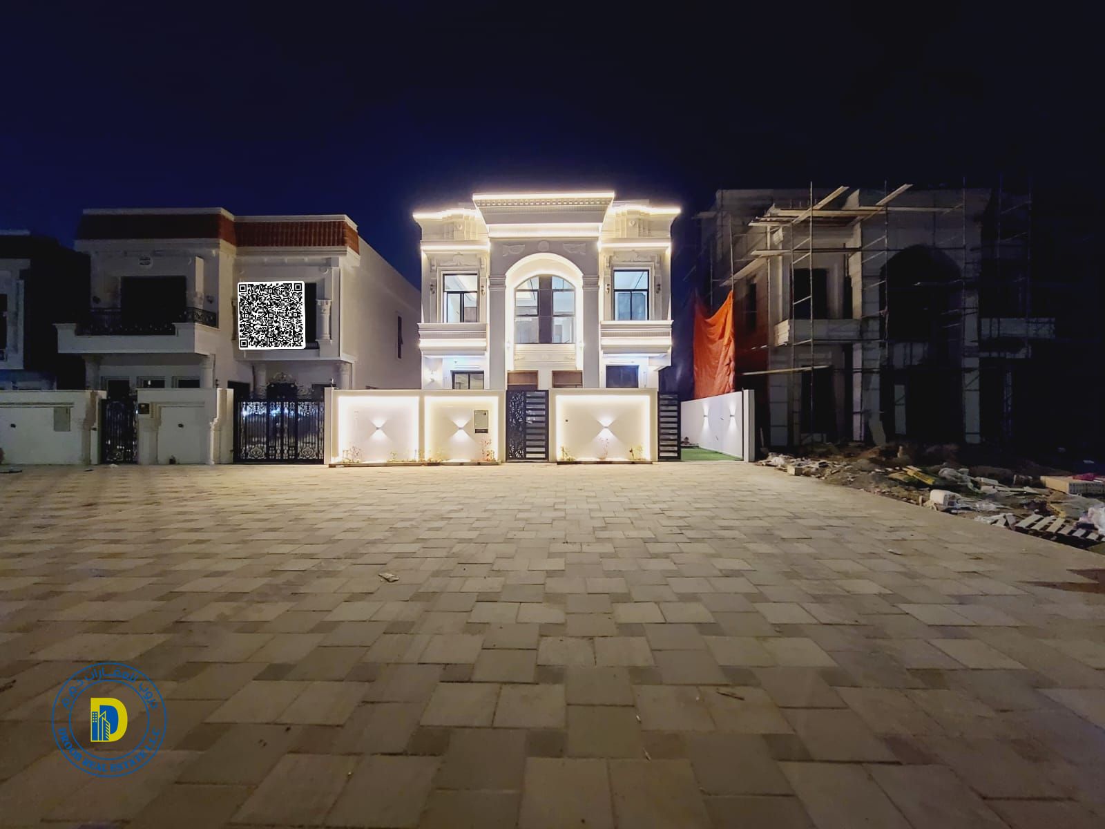 Luxurious classic villa with 6 bedrooms and a roof . Includes registration fees, electricity, and water. Al-Helio 1. Freehold . Bank financing .