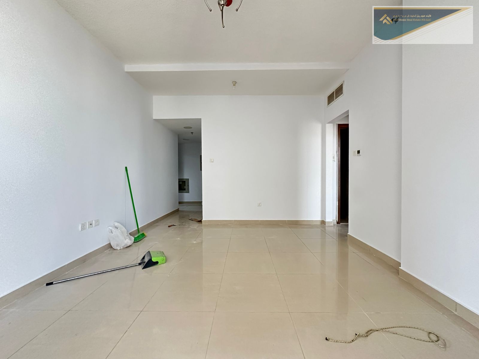 HOT OFFER !FULLY SPACIOUS 1BHK WITH BALCONY AND WARDROBE NEAT ONLY CLEAN BUILDING ONLY FOR FAMILY JUST 3OK IN ABU SHAGARA