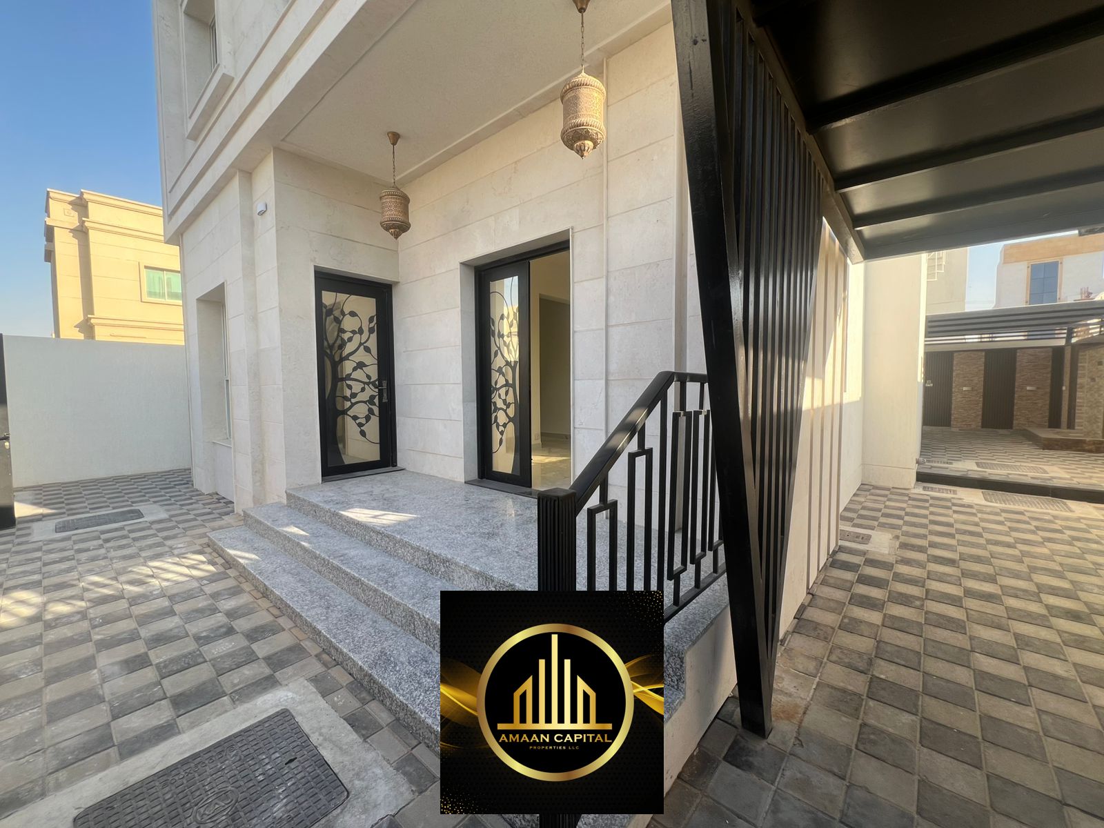 Exclusive offer - Attractive price - Freehold ownership - Close to services - Prime location