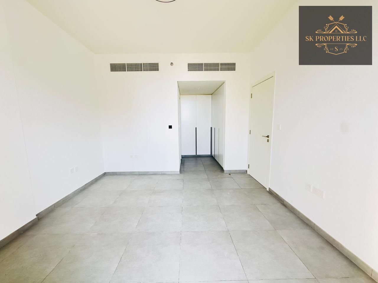 Spacious Unfurnished 2 BHK Apartment for Rent | 1,400 Sqft | Modern Community Living | Boulevard 2, Aljada – Sharjah