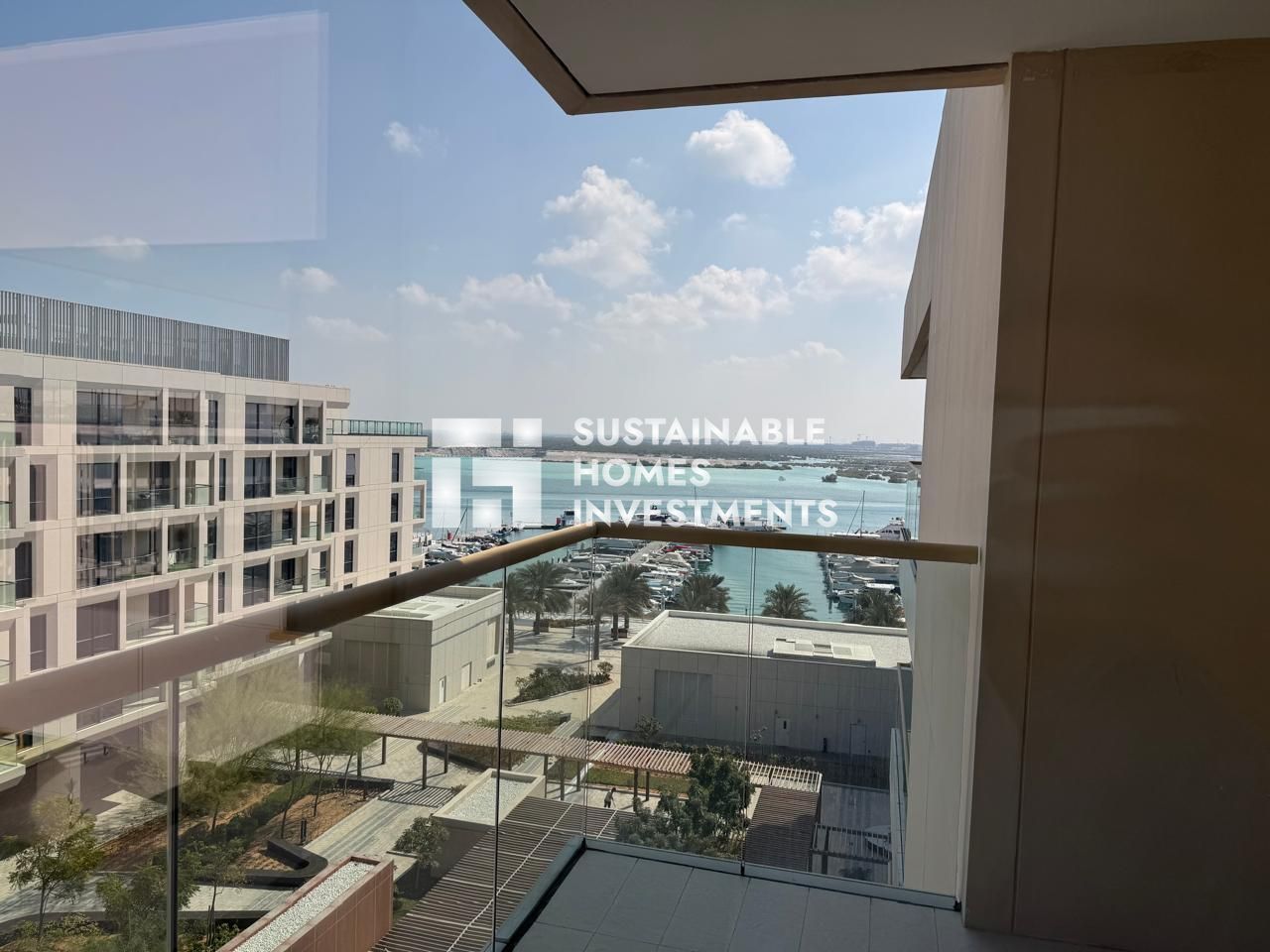 1 Month Free l Beach Access l Partial Seaview