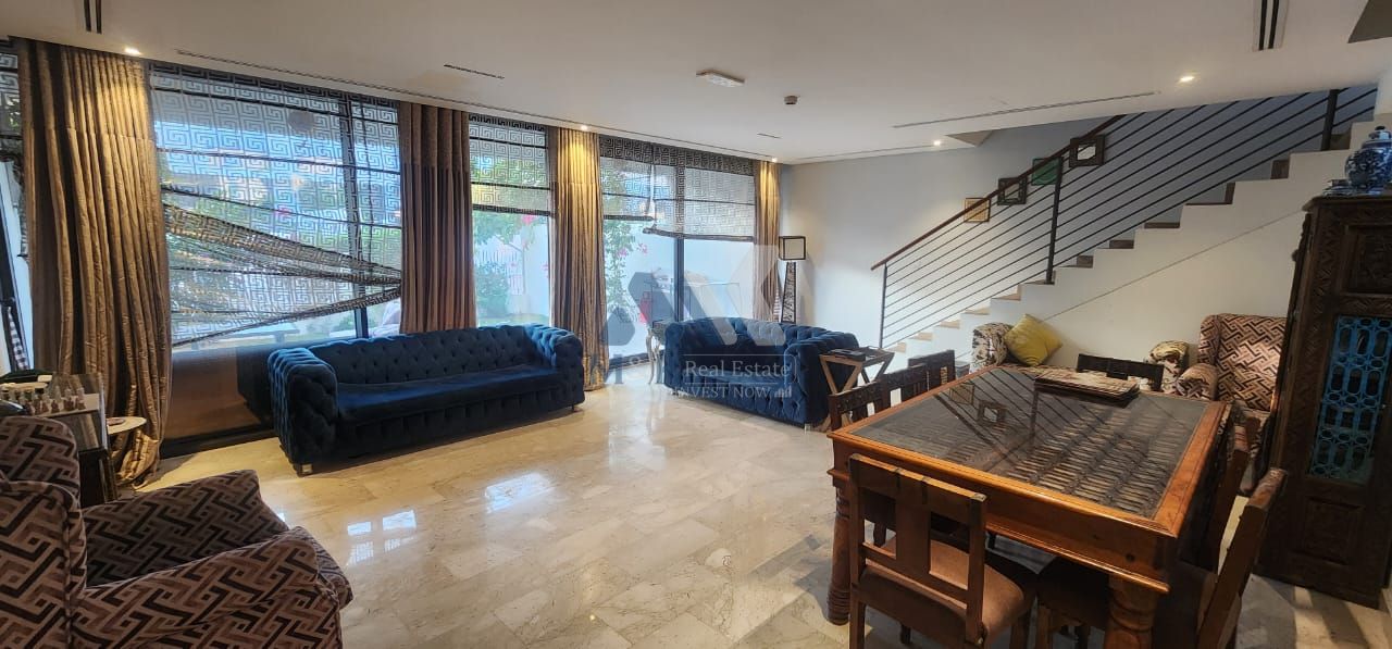Vacant / Big Size / Green Belt / Vastu Compliant