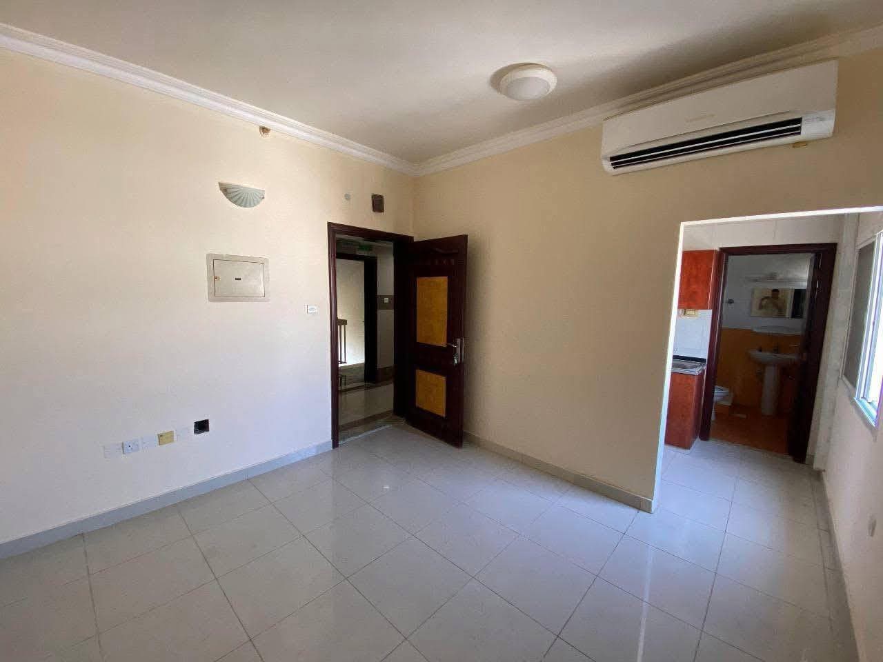 Studio for Rent in Sharjah Location: Al Nabba – Close to all services Details: Spacious Studio 1 Bathroom Separate Kitchen Cen