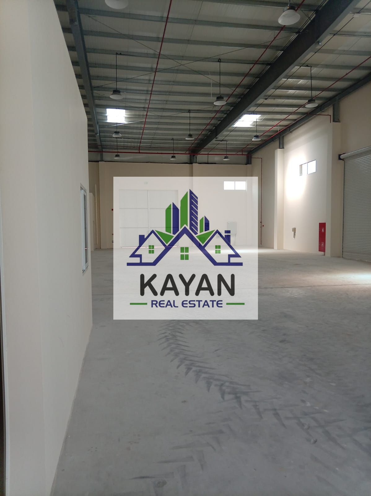 Showroom for rent in a prime location -5000 sq ft -100 kw power - 2 bathrooms-separate office