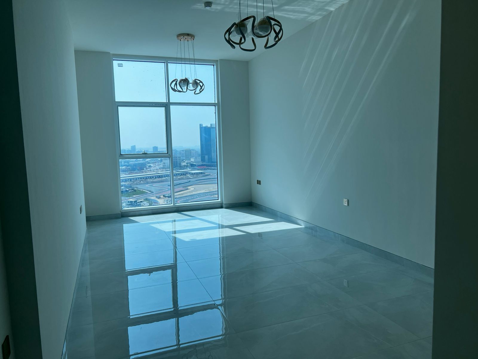 Brand New Building - Fitted Kitchen - High Floor - Best Amenities