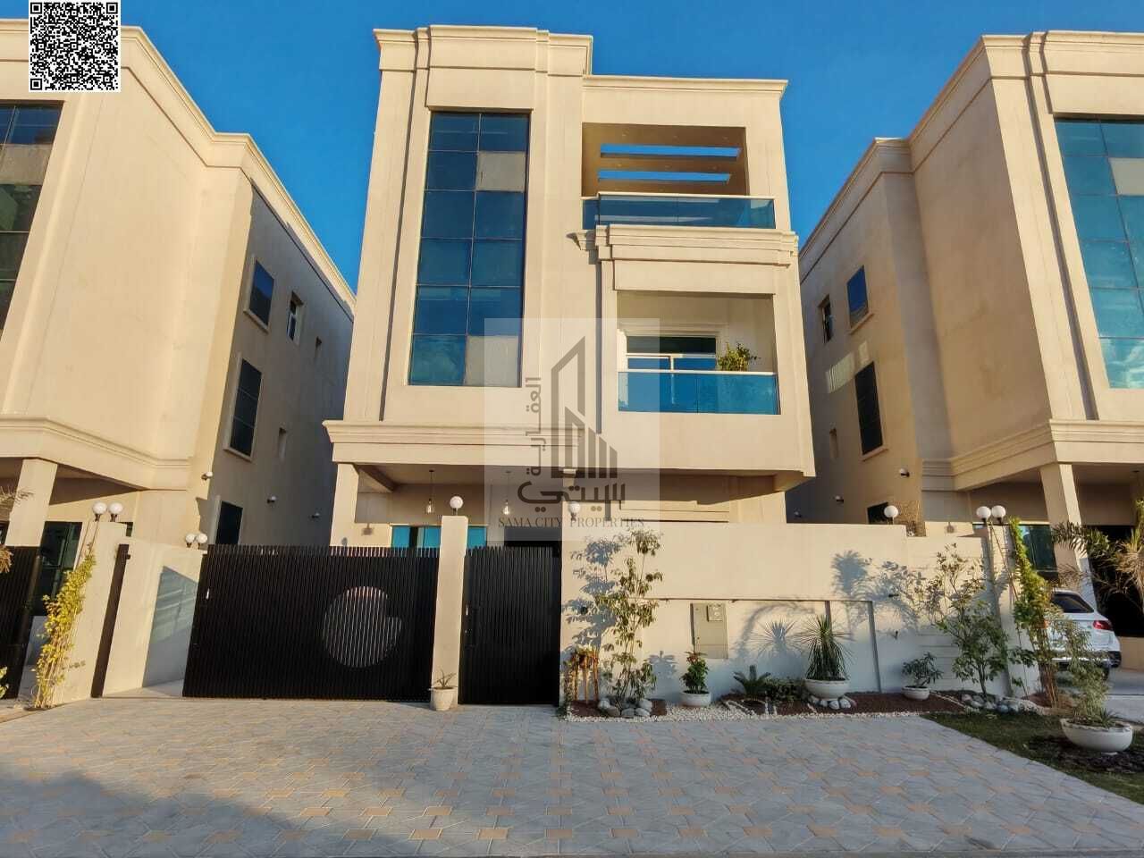 Luxury villa with no annual fees, freehold