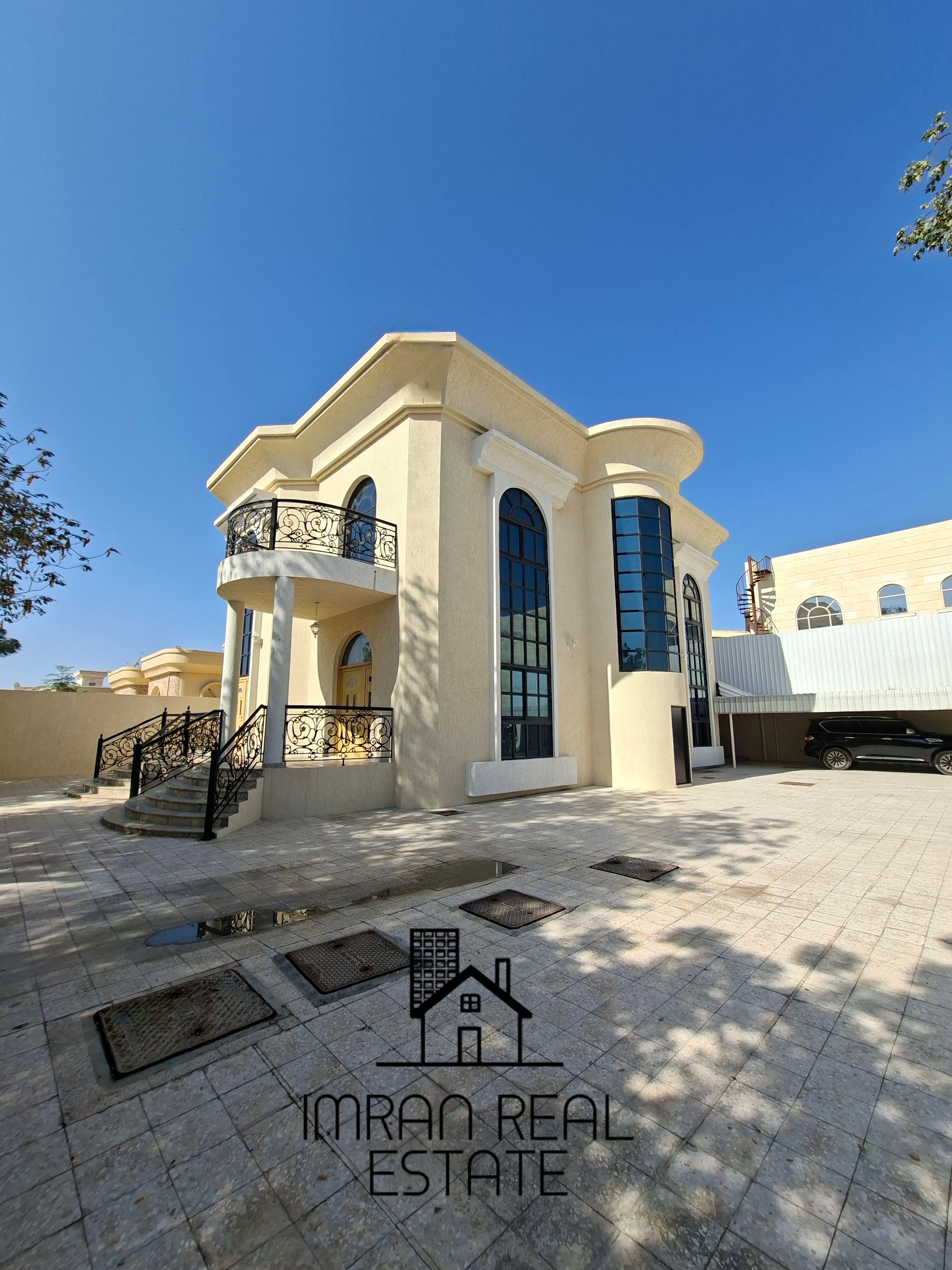Huge size 5BR Villa Modern New ready to move
