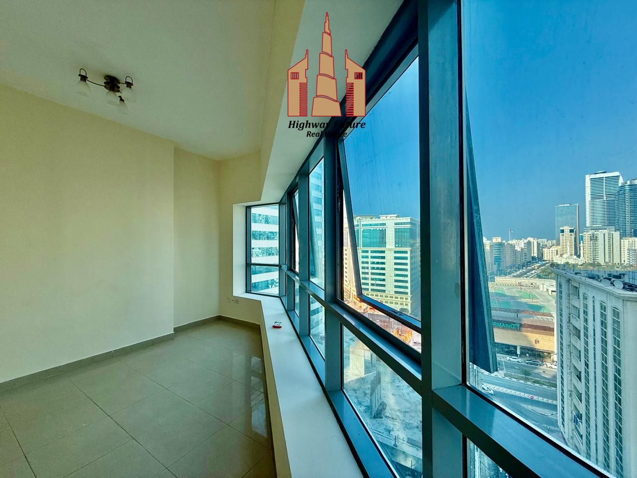 Spacious 3bhk apartment with free parking