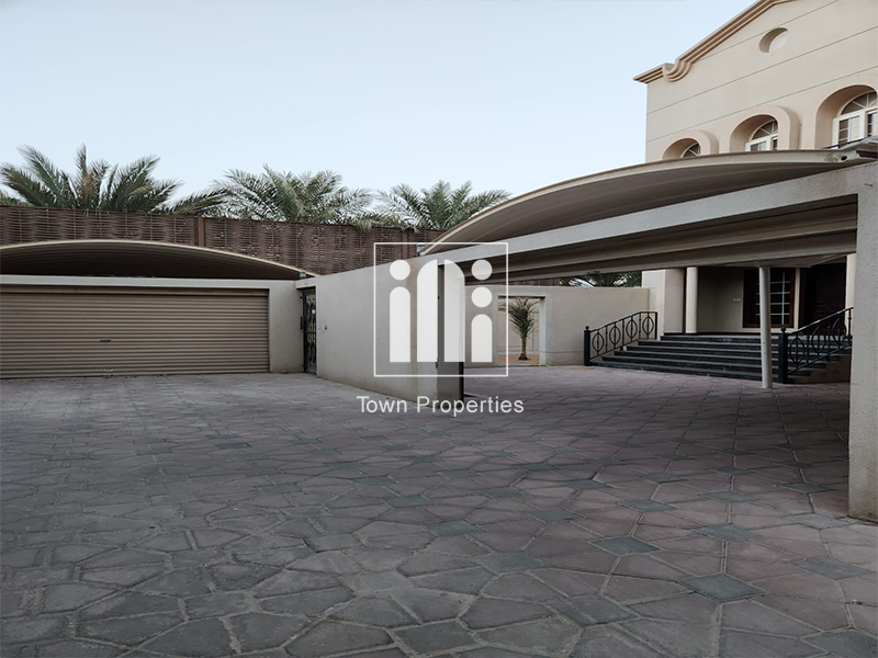 Best Price 5MBR Villa + Maid’s Room | Private Pool & Patio |