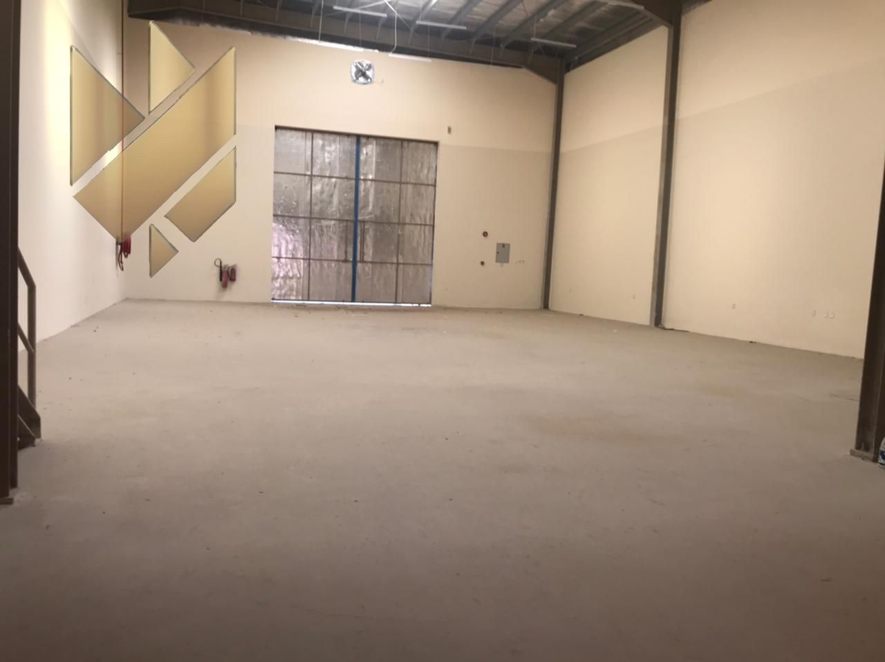 Warehouse for Annual Rent in Al Sajaa Area: 2,580 sq. ft. For storage only Prime location with easy entry and exit to Dubai and Sharjah roads Fully