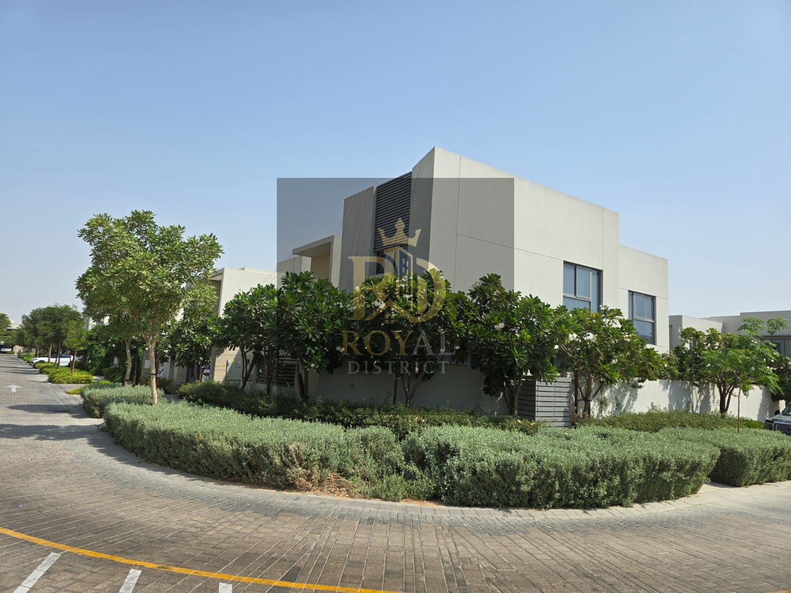 5 BEDROOM VILLA + MAID'S ROOM | FULLY CORNER ON TWO ROADS | IN AL ZAHIA COMPOUND | HIGH END FINISHING | FULLY RENOVATED