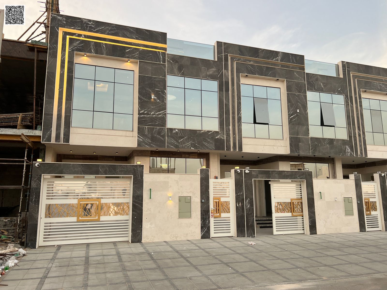 Villa for sale, price includes fees and is negotiable. Freehold ownership for life for all nationalities with the possibility of easy bank financing.