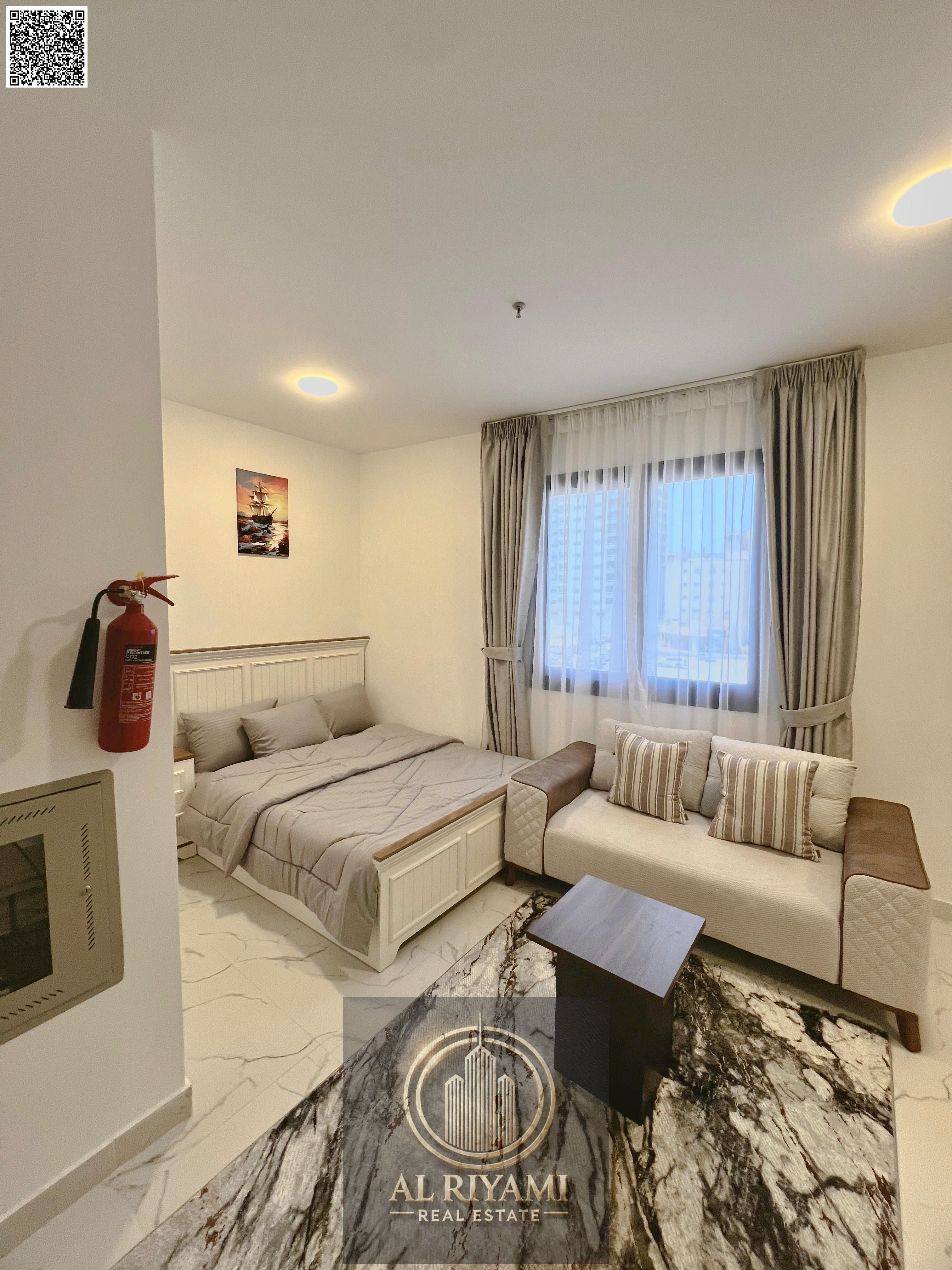 A unique opportunity: a studio apartment for monthly rent on Ajman Corniche, furnished with VIP furniture.