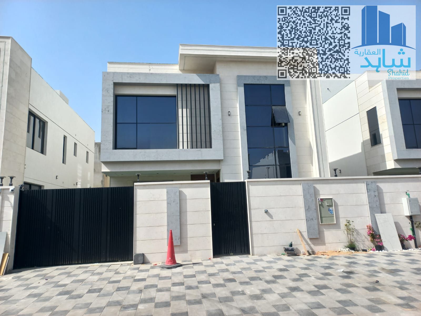 Luxury 5Bhk Swimming Pool Villa