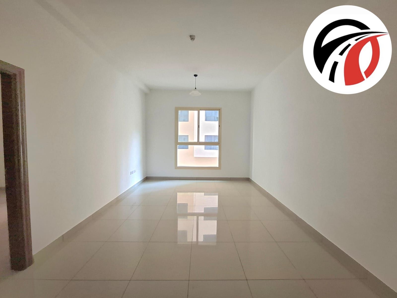 Spacious 1BR Close To RTA Bus Stop- With All Amenities