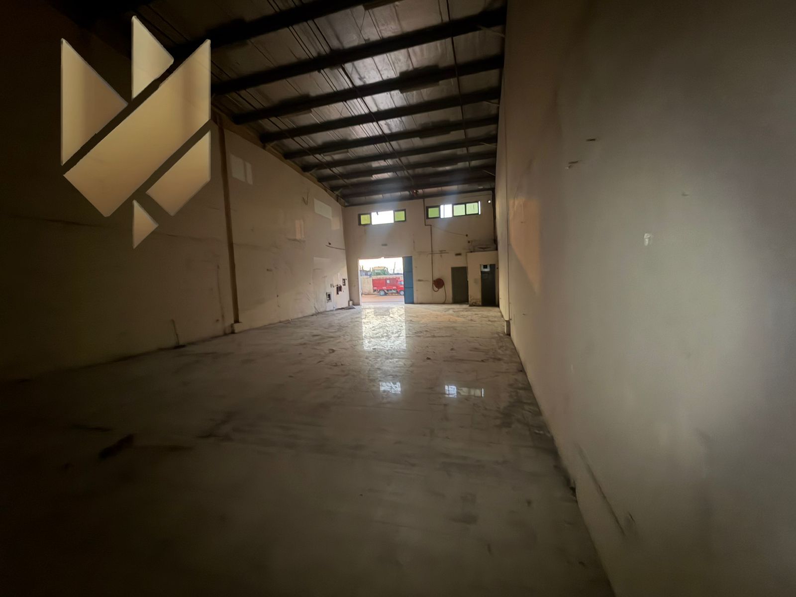 Warehouse for Annual Rent – Industrial Area 10 Sharjah location on a main road area 2,000 sq ft 15 Kw