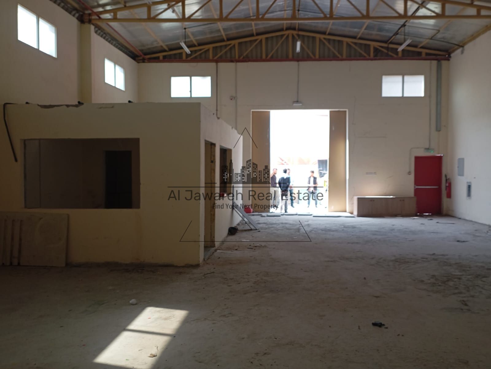 Code 3132 – Annual warehouse for rent in Umm Al Quwain, located in a very prime area directly on the main road, offering excellent visibility and easy