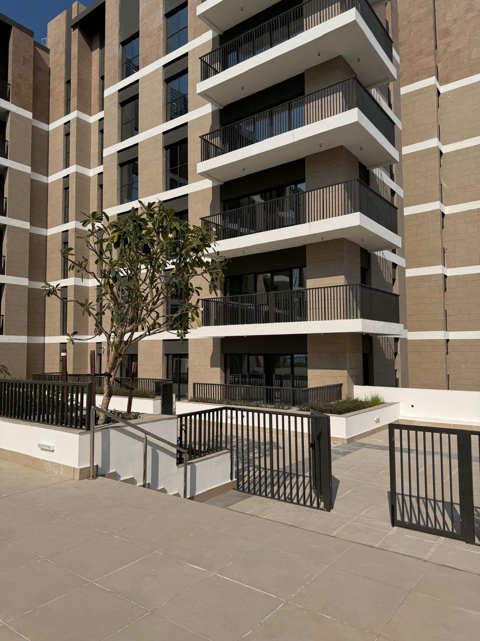 Beautiful 3-bedroom apartment with a spacious living room and a world-class design, located on Maryam Island in a prime, clean, and vibrant location n