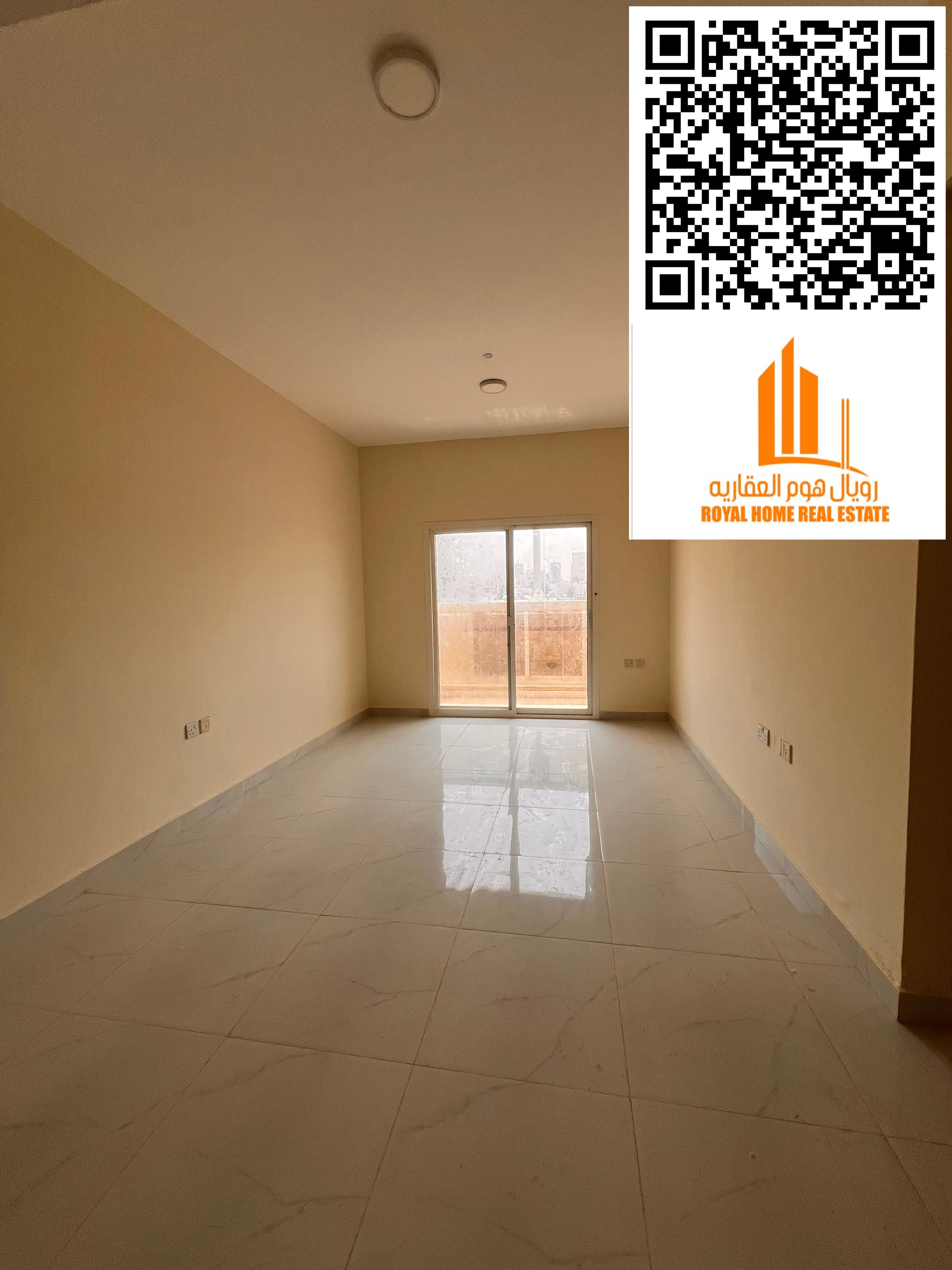One bedroom and living room with a balcony, excellent size, with payment facilities and a prime location close to all public and private services, sch