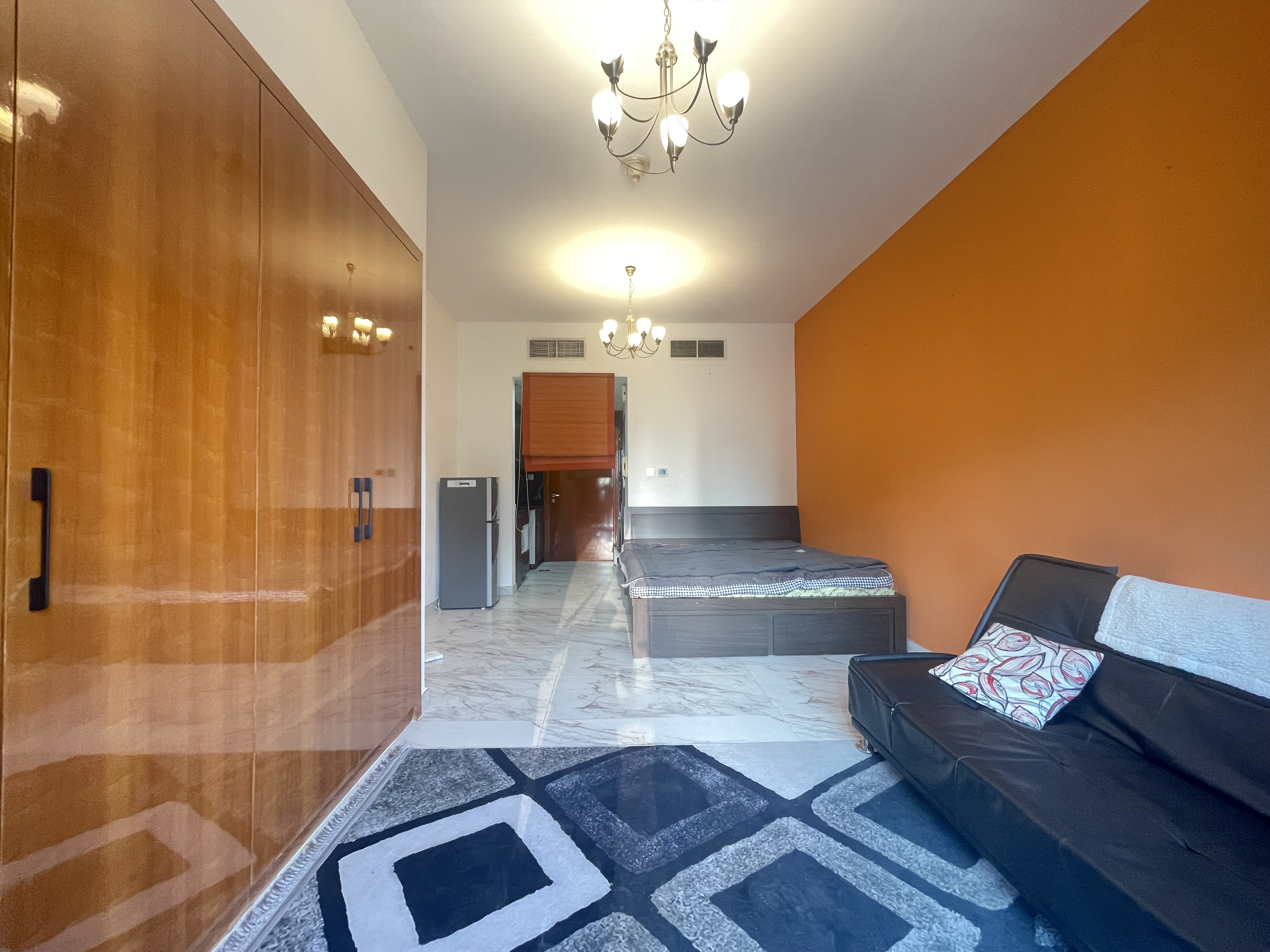FULLY FURNISHED STUDIO WITH PRIVATE TERRACE-FAMILY ONLY
