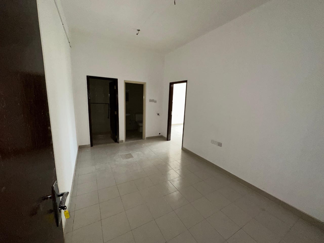 Cheapest 1BHK With Balcony Close To Bus Station In 23k