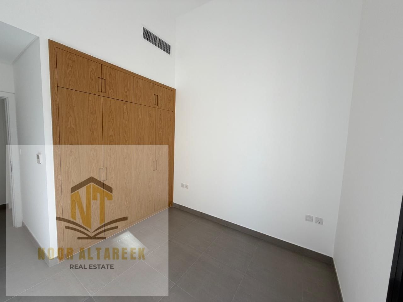 Apartment for sale in Sharjah, Al Mamsha project, freehold ownership for all nationalities. It consists of one bedroom and a living room, with full am